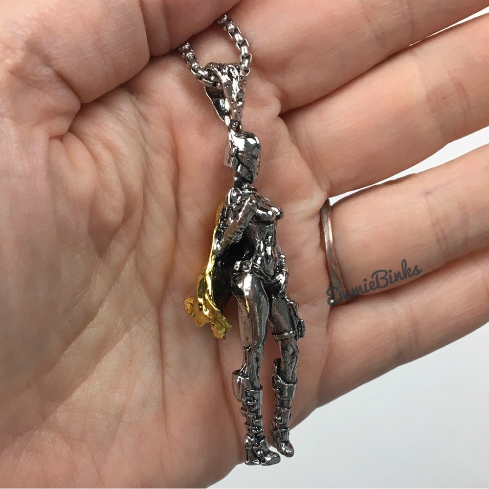 New Star Wars Female Mandalorian Caped Anime Style Character Pendant Necklace - Picture 3 of 11